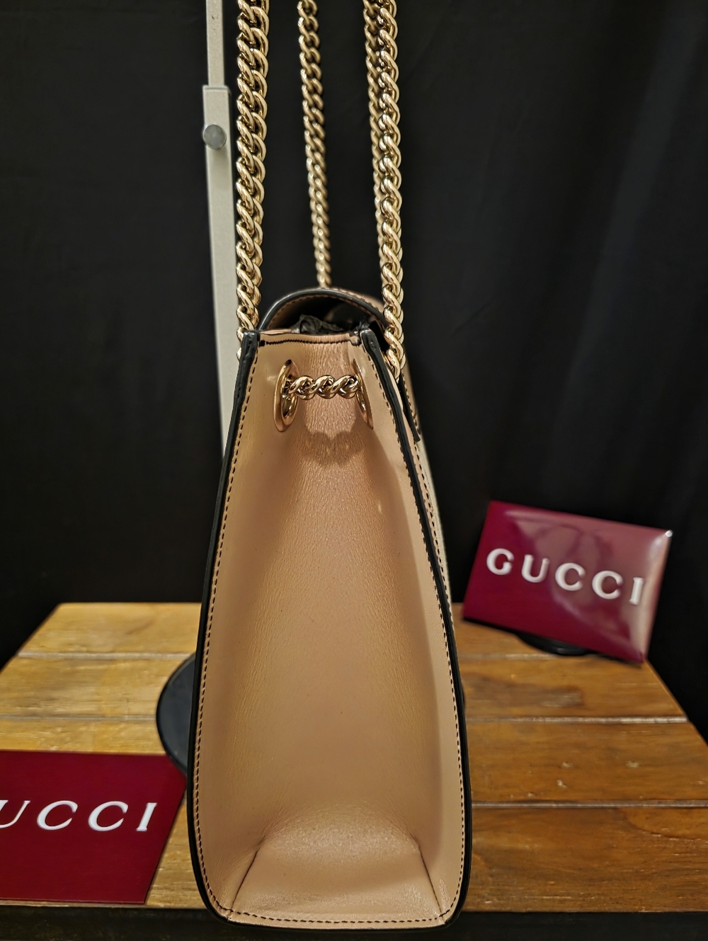 **Authentic** Gucci Emily GG Logo Canvas Chain Shoulder Tote with Tassel - Picture 10 of 14